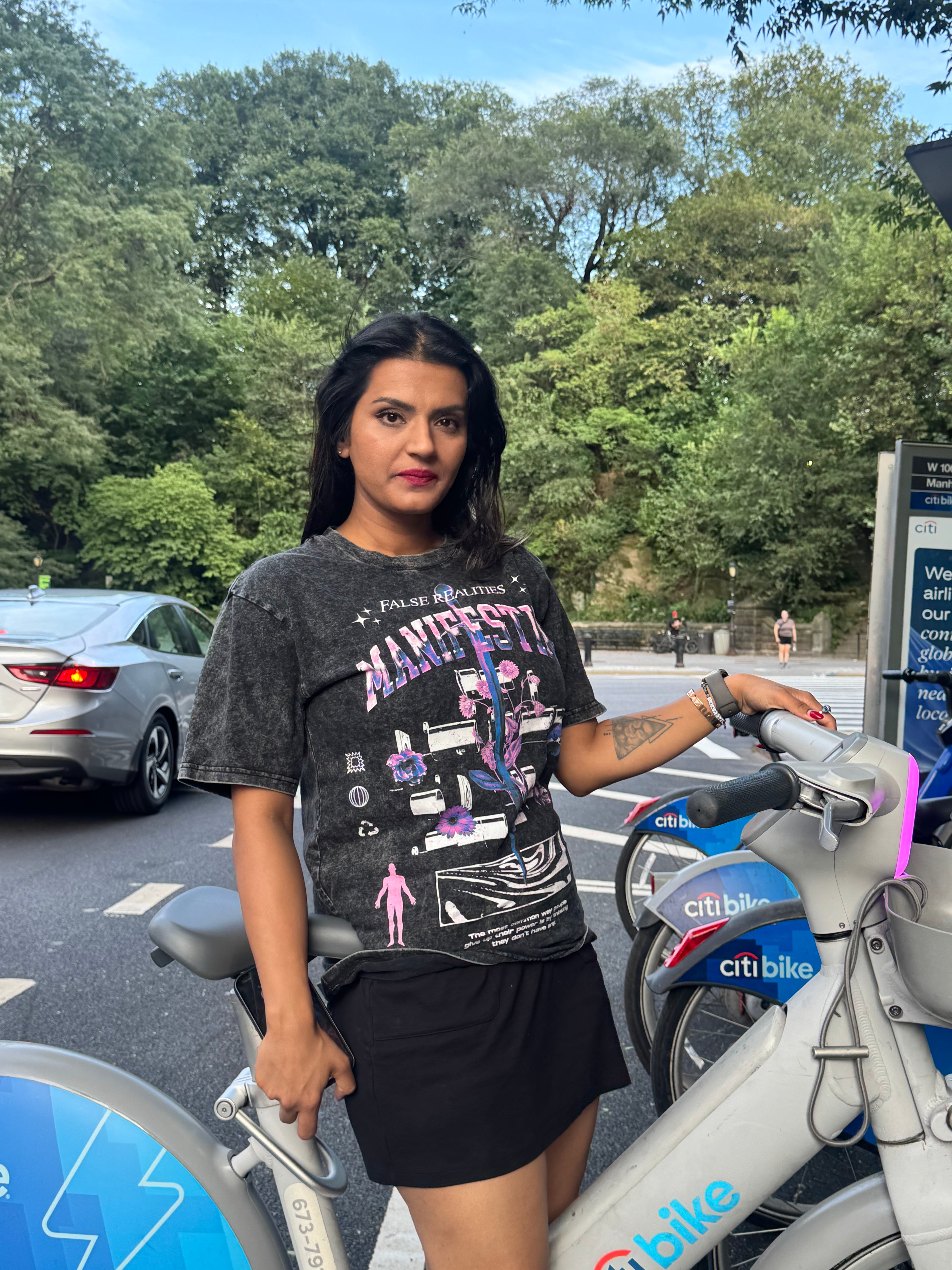 MANIFESTING T-Shirt
